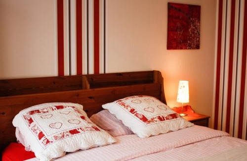 Froidchapelle House | La Pierraille