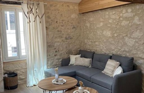 Eymet House | La Pierre Pourpre