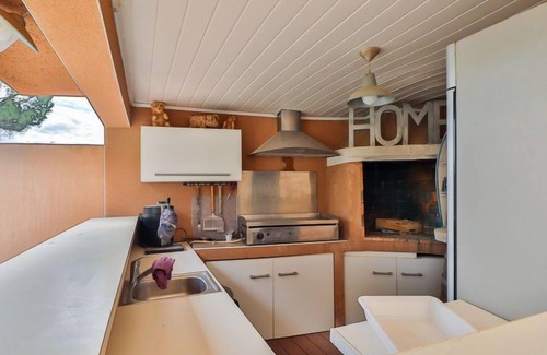 Thezan-les-Beziers House | La pinède by Interhome
