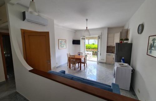 Gaeta Apartment | La pioggia nel pineto