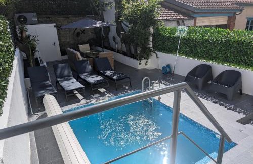 Montlucon Apartment | La Piscine - Villa Valmy - Hypercentre - Gare SNCF