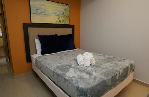 Santurce Apartment | La Placita Suites Hotel-Suite 204