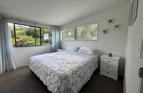Whitianga Apartment | La Plage - Beachfront Apartment
