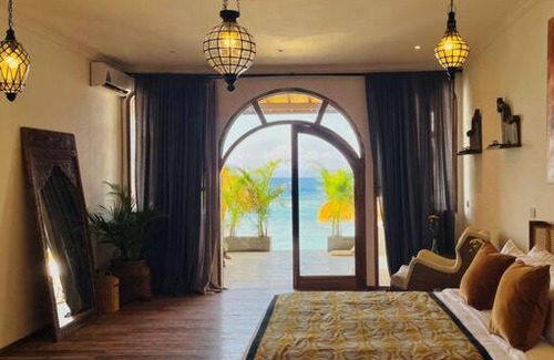 Penida Island House | La Plage Classique Beachfront Nusa Penida