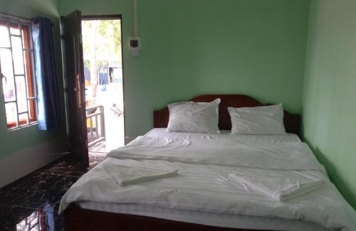 Kampot Bed & Breakfast | La plage de kampot by lee & hap guest house