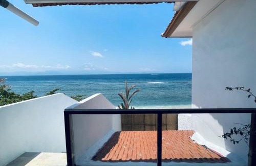Penida Island Apartment | La Plage Flaner Beachfront Nusa Penida