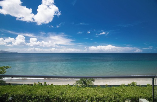 Schoelcher Apartment | La Plage Martinique - 1BR Appartement on the Beach