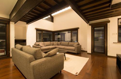 Hirafu House | La Plagne