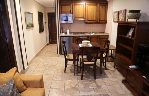 Infiesto Apartment | La Pontiga