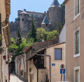 Carcassonne House | La Porte de la cité