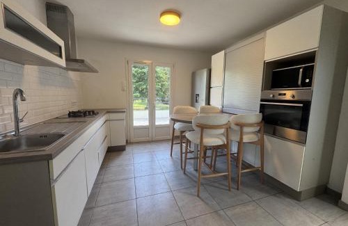 Ruaudin House | La Porte du Circuit - 8pers - Confort - Rêve au Mans