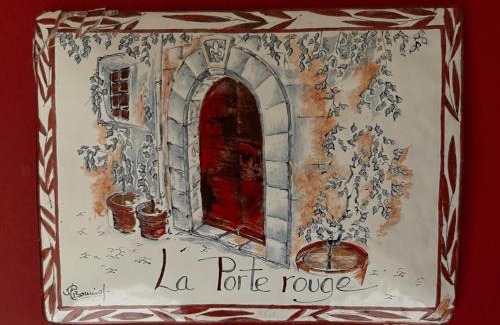 Pezenas Apartment | La Porte Rouge