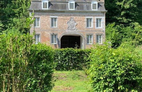 Marche-les-Dames House | La Porterie de l’Abbaye de Marche les Dames