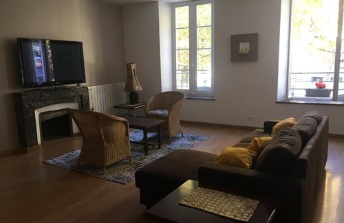 Azille Apartment | La Promenade option B
