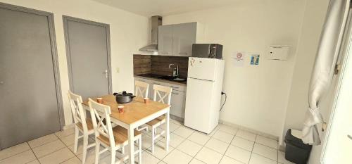 Saint-Meloir-des-Ondes Apartment | La Proue T2 étoilé