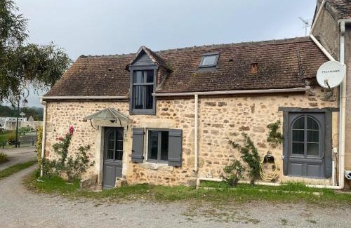 Drevant House | La Ptite maison du Canal