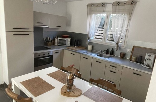 Vallon-Pont-d'Arc Villa | La Quieta, individual comfortable cottage near river and village