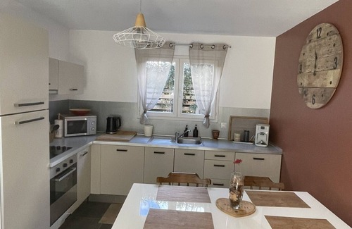 Vallon-Pont-d'Arc Villa | La Quieta, individual comfortable cottage near river and village