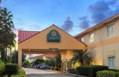 Imperial Point Hotel | La Quinta by Wyndham Fort Lauderdale Pompano Beach