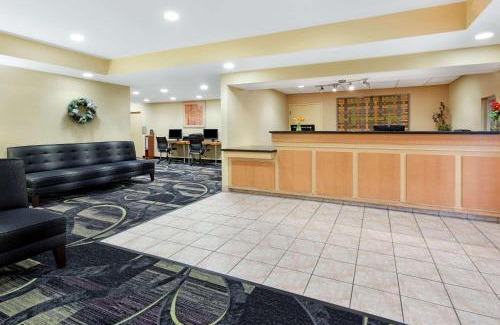Imperial Point Hotel | La Quinta by Wyndham Fort Lauderdale Pompano Beach