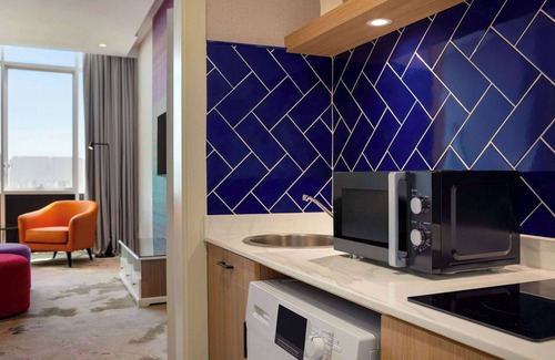 Abu Dhabi City Center Hotel | La Quinta by Wyndham Abu Dhabi Al Wahda