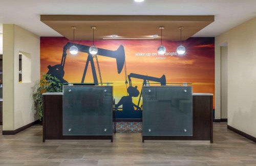 Artesia Hotel | La Quinta by Wyndham Artesia