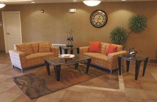 Bismarck Hotel | La Quinta by Wyndham Bismarck