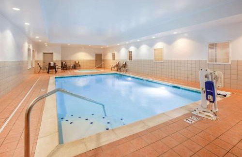Florence Hotel | La Quinta by Wyndham Cincinnati Airport Florence