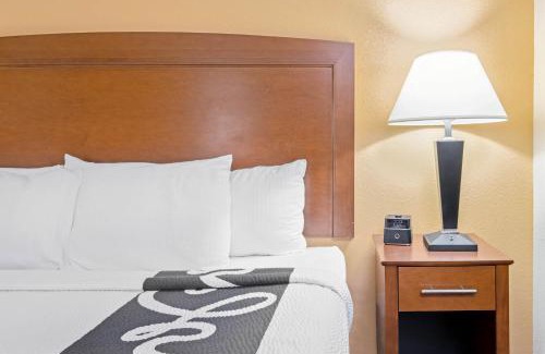 Lawton Hotel | La Quinta by Wyndham Lawton/Fort Sill