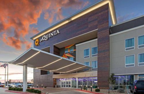 Lubbock Hotel | La Quinta by Wyndham Lubbock South