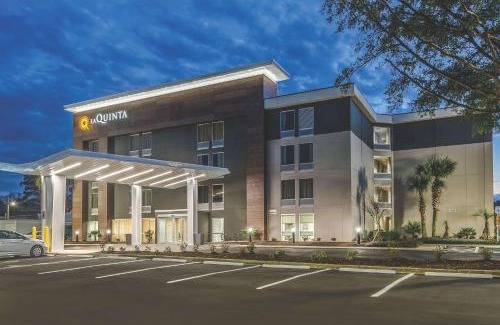 Myrtle Beach Hotel | La Quinta by Wyndham Myrtle Beach - N. Kings Hwy