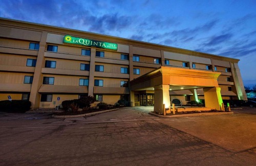 Mansfield Hotel | La Quinta by Wyndham Mansfield OH