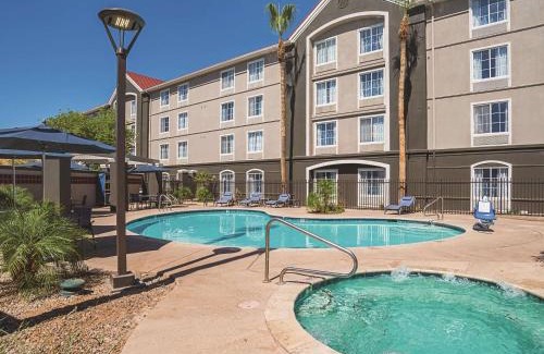 Ahwatukee Foothills Hotel | La Quinta by Wyndham Phoenix Chandler