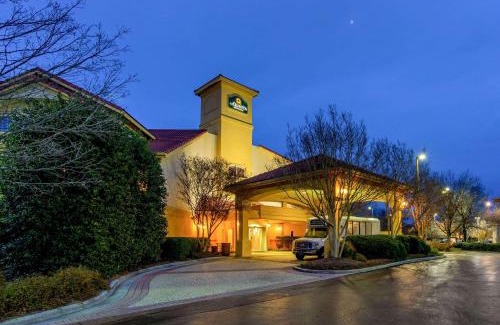 Morrisville Hotel | La Quinta by Wyndham Raleigh Durham Intl AP