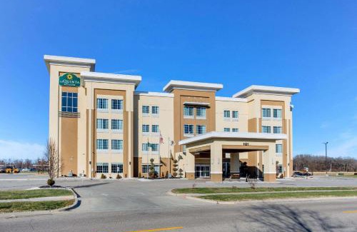 Springfield Hotel | La Quinta by Wyndham Springfield IL