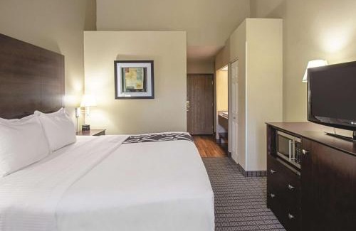 Southeast Salem Hotel | La Quinta by Wyndham Salem OR