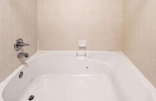 Southeast Salem Hotel | La Quinta by Wyndham Salem OR