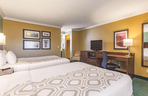 Millbrae Hotel | La Quinta by Wyndham San Francisco Airport West Millbrae FREE AIRPORT SHUTTLE