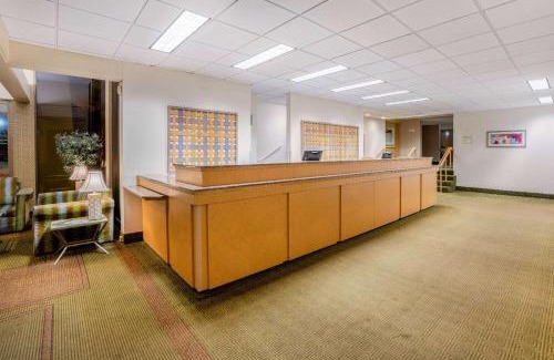 SeaTac Hotel | La Quinta by Wyndham Seattle Sea-Tac Airport