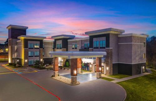 Tyler Hotel | La Quinta by Wyndham Tyler - University Area