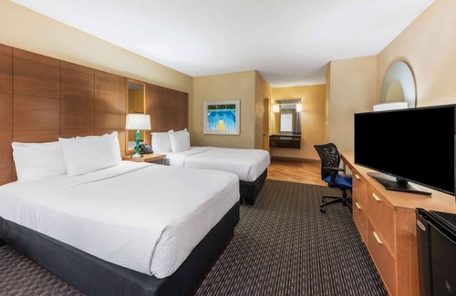 Imperial Point Hotel | La Quinta by Wyndham Fort Lauderdale Pompano Beach