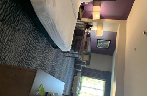 Visalia Hotel | La Quinta by Wyndham Visalia/Sequoia Gateway