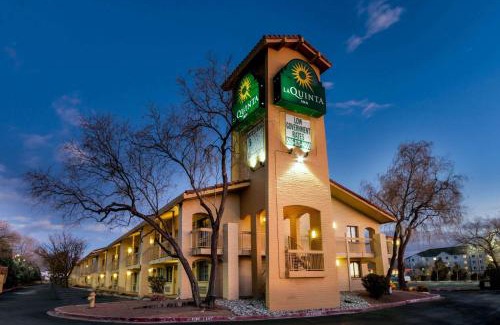 Northeast Heights Hotel | La Quinta Inn by Wyndham Albuquerque Northeast