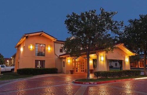 Amarillo Hotel | La Quinta Inn by Wyndham Amarillo Mid-City
