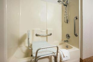 Old Farm District Hotel | La Quinta Inn by Wyndham Bend