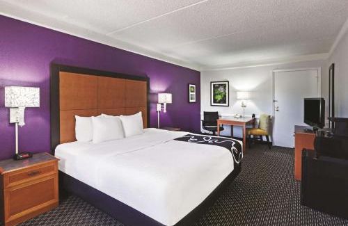 Midland Hotel | La Quinta Inn by Wyndham Midland