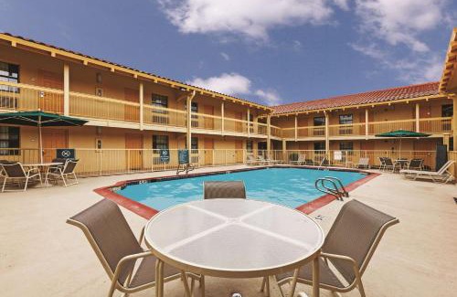 Midland Hotel | La Quinta Inn by Wyndham Midland