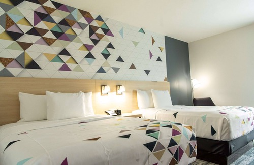Lake City Hotel | La Quinta Inn & Suite by Wyndham Lake City