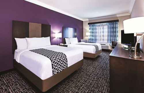 Corpus Christi Hotel | La Quinta Inn & Suites by Wyndham Corpus Christi-N Padre Isl