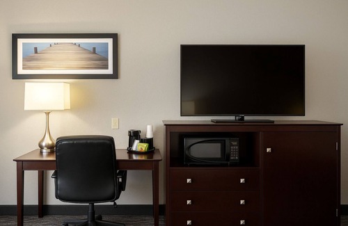 Port Orange Hotel | La Quinta Inn & Suites by Wyndham Port Orange/Daytona